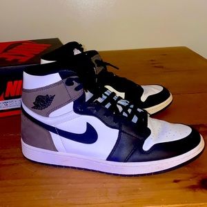 Jordan 1 mocha